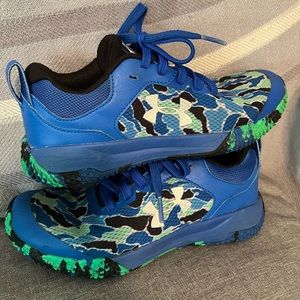 Under Armour Boys Mainshock  3022865-400 Blue Running Shoes Sneakers Size 3.5